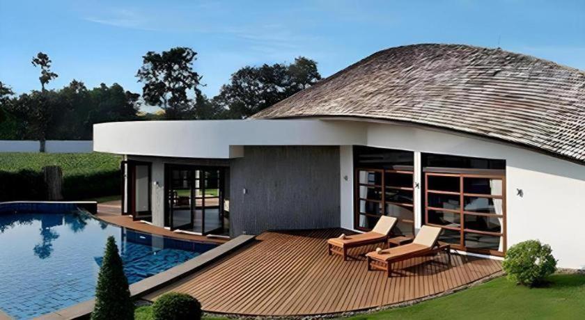 Resort Azaya 5*