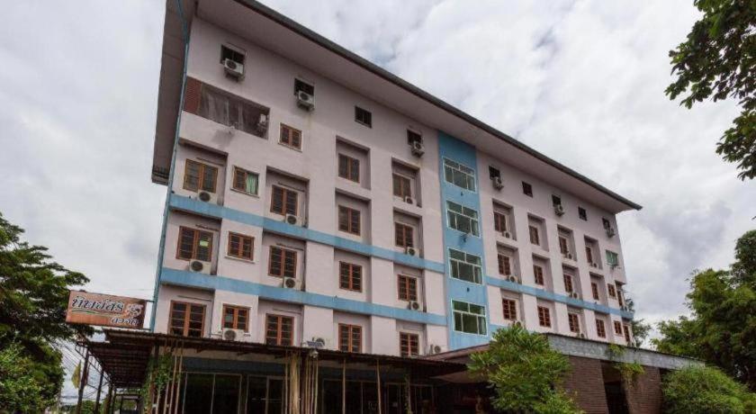 Hotel Oyo 75356 Thipsiri Chiang Mai