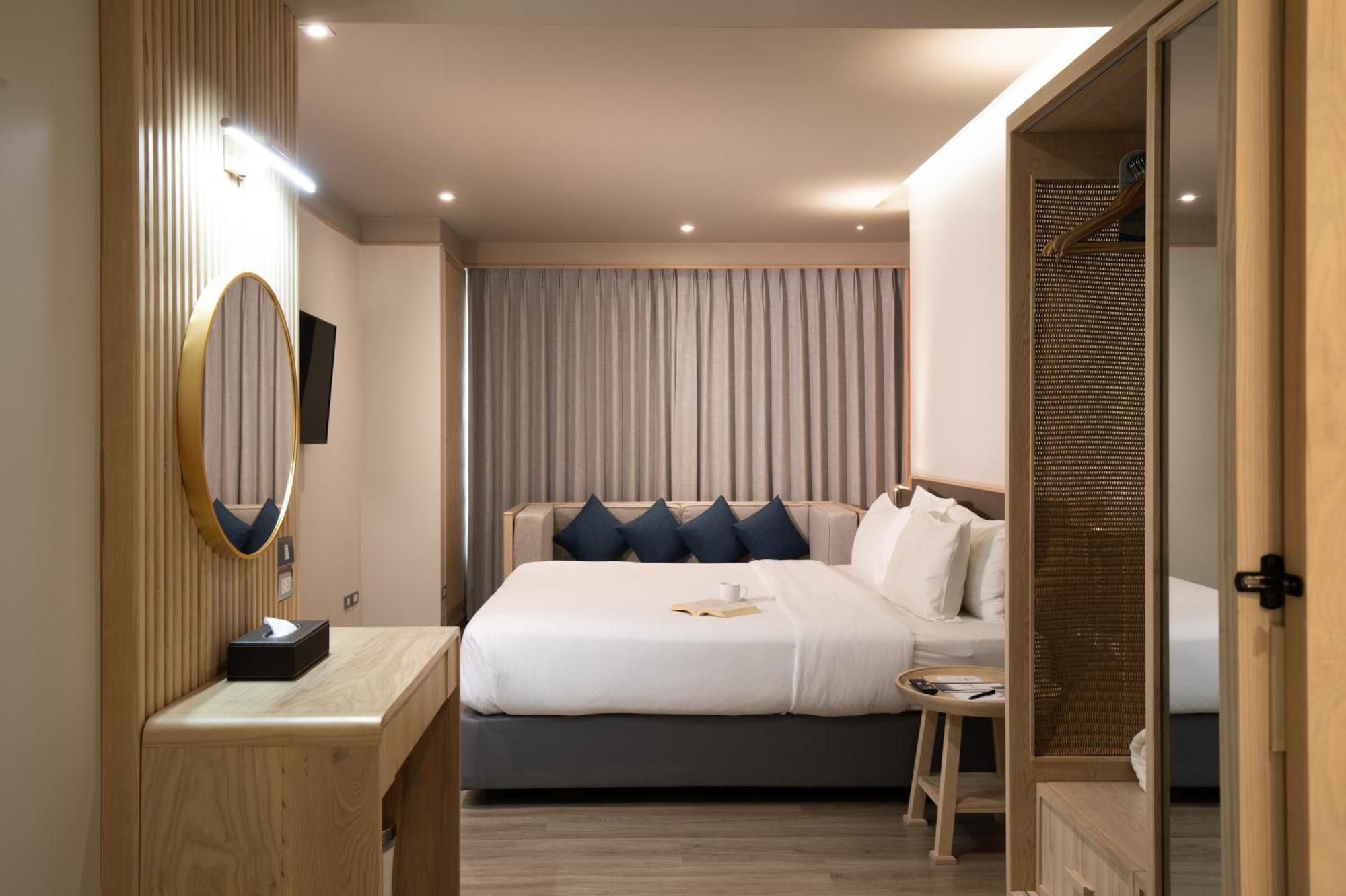 Khum Phucome -sha Extra 4*