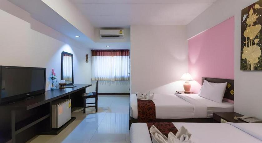 B2 Chang Phueak Gate Premier 3*