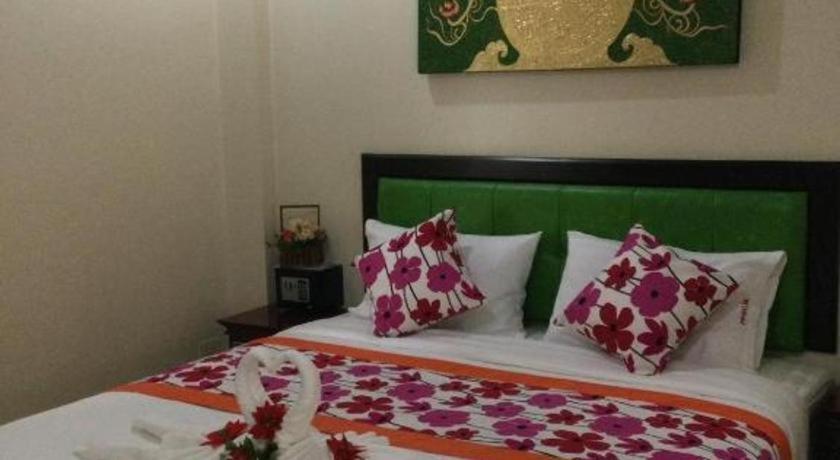 Pimlada Hotel 4*