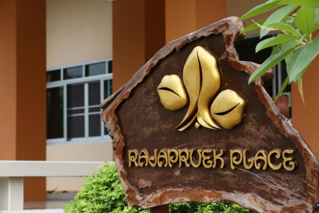 Rajapruek Place 3* Chiang Mai