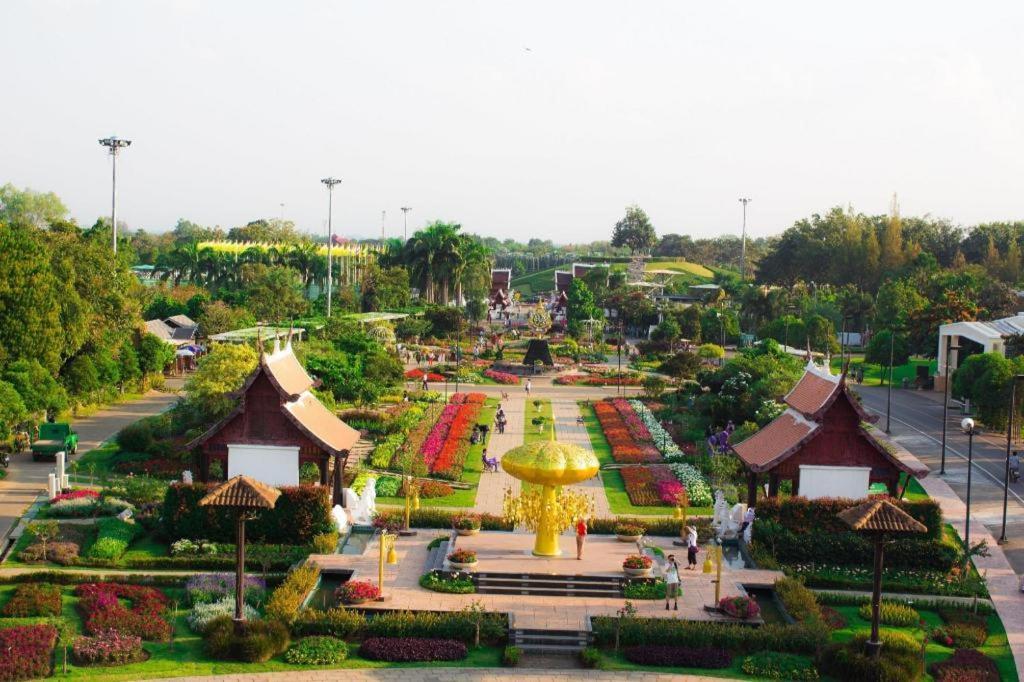 Rajapruek Place Hotel 3*