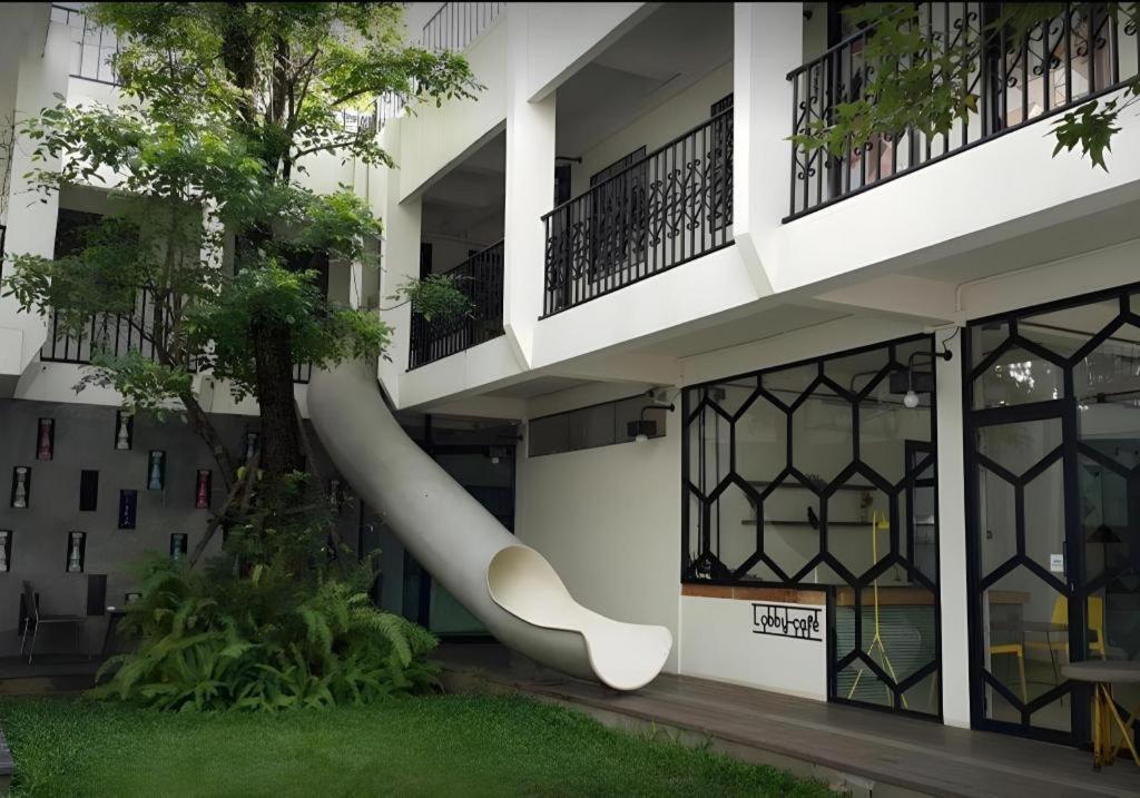 The Artel Nimman