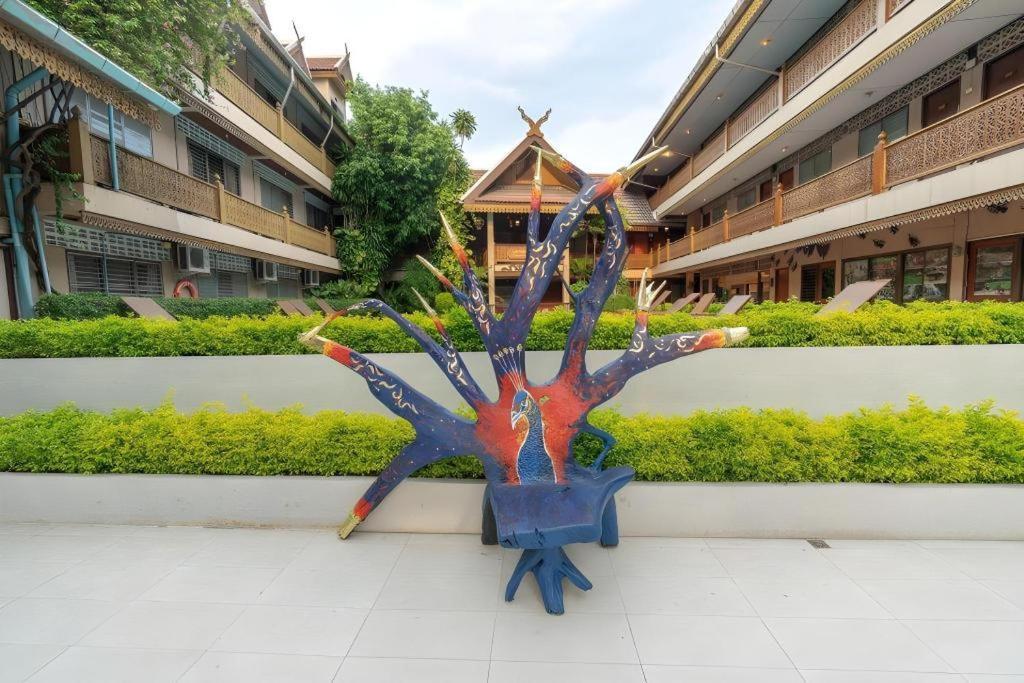 Collection O Khu Mueang Near Tha Phae Gate Formerly Lai Thai Hotel