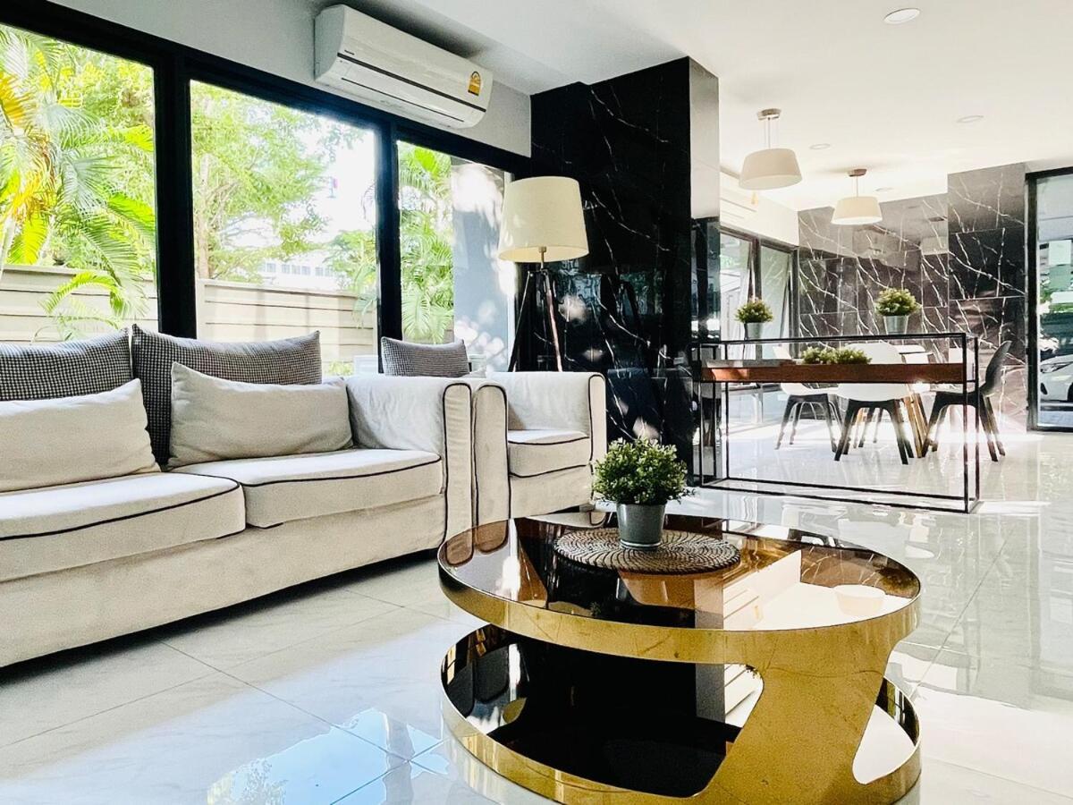 Quiet Cozy Palm Springs In Center Nimma Chiang Mai