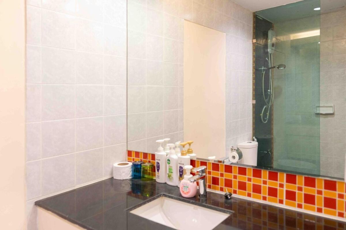 Apartment 5 Mins Walk To Night Bazaar, 3 Bedrooms, 3 Bathrooms, With Garden, A Quiet Dreamy In The Middle Of The *