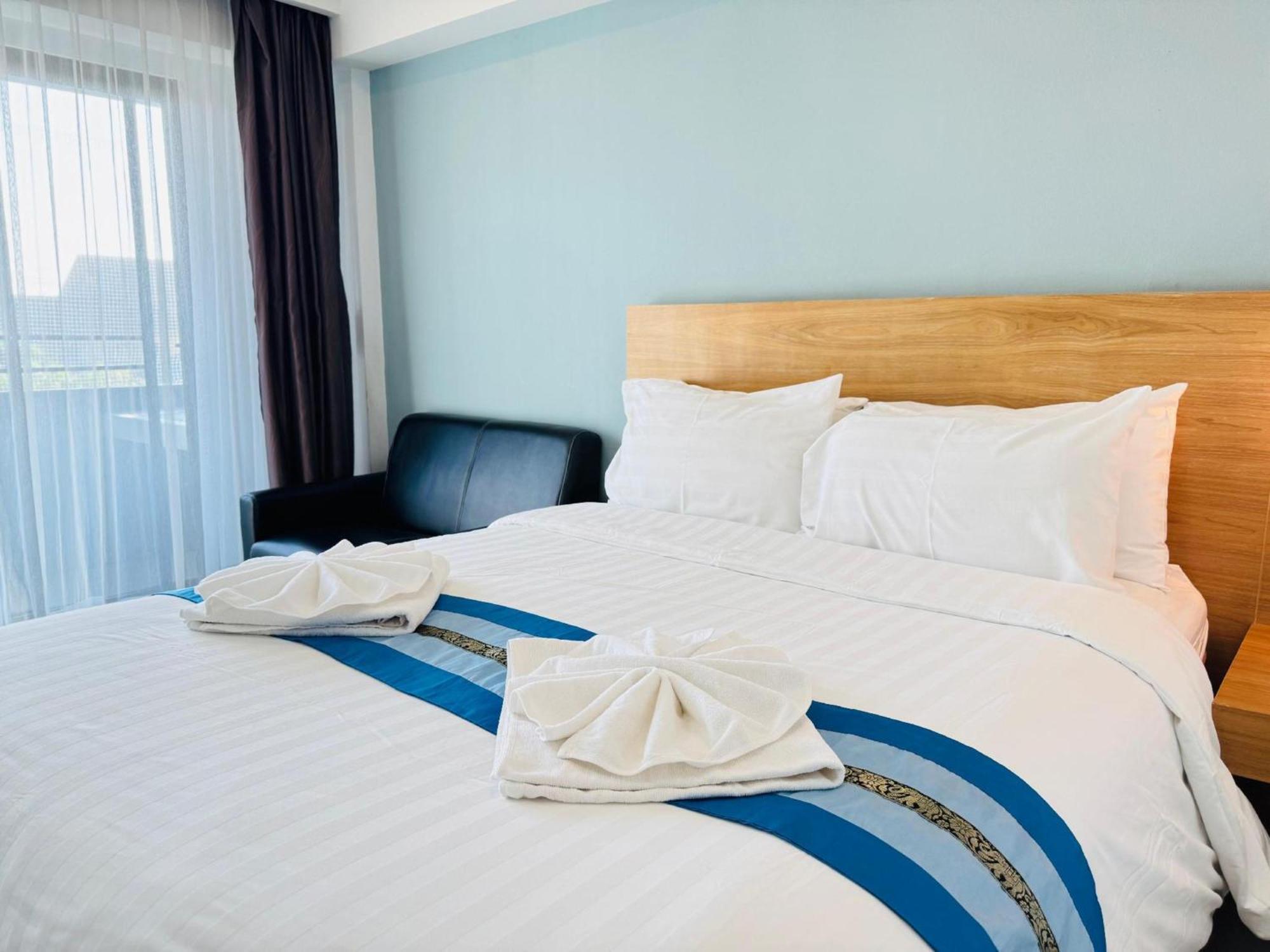 Hotel Lanna Soi7 3*