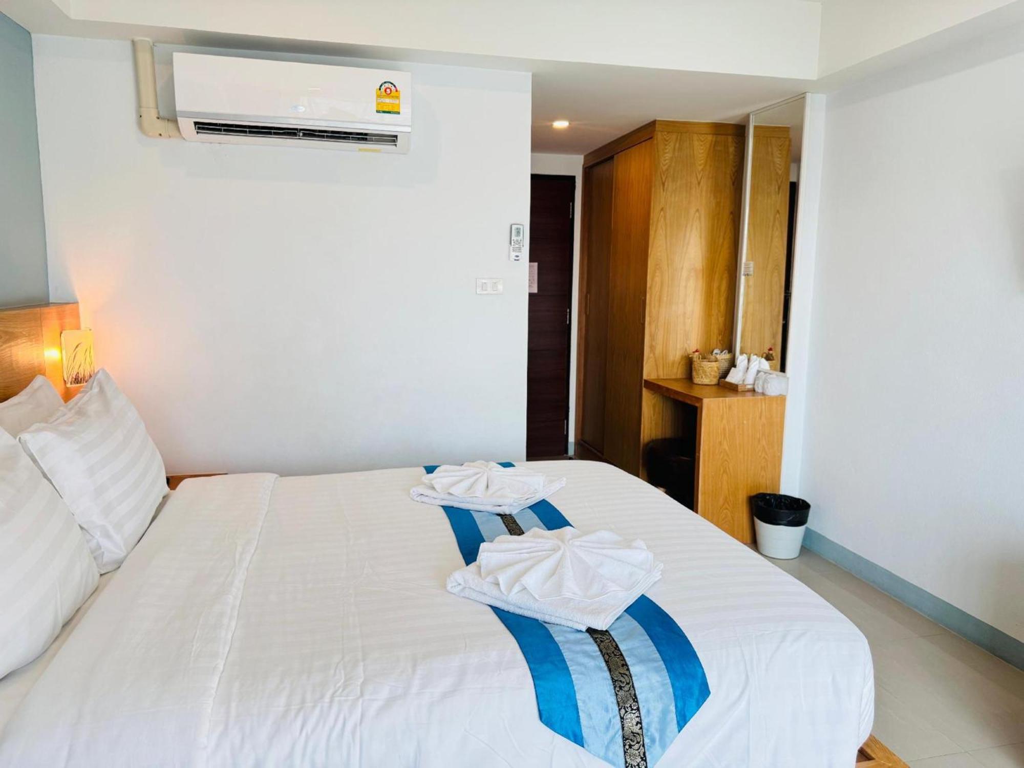 Lanna Soi7 Hotel 3*