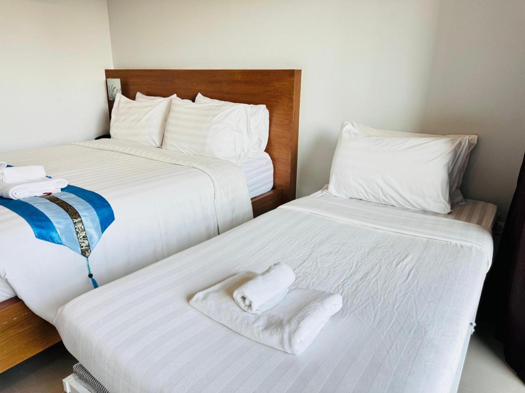 Lanna Soi7 Hotel