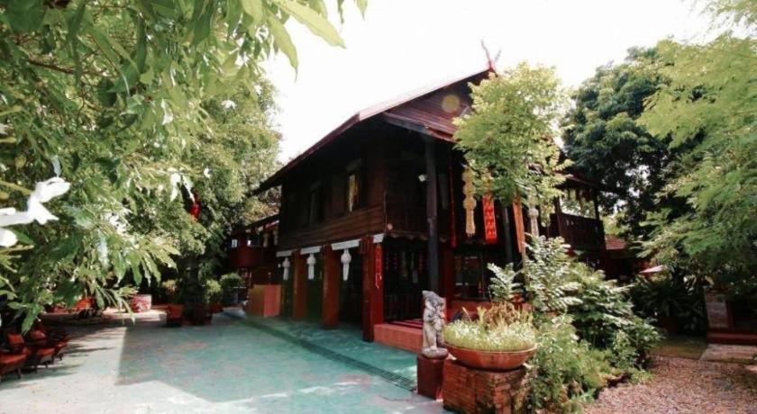 Joy's House Hotel