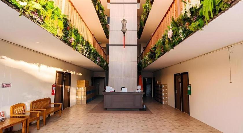 B2 Airport Boutique & Budget Hotel
