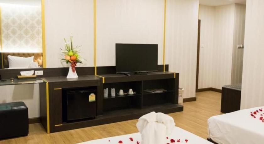 Hotel The Y Boutique 3*