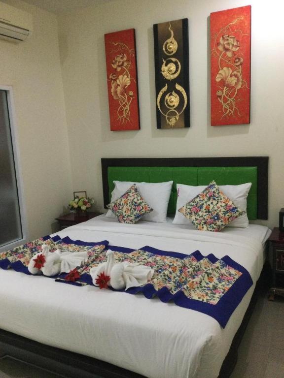 Pimlada Hotel