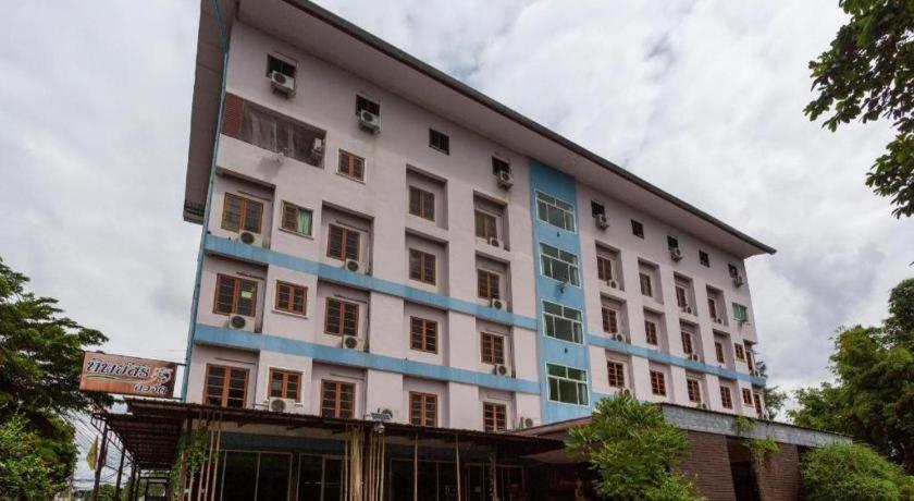 Oyo 75356 Thipsiri Hotel 3*