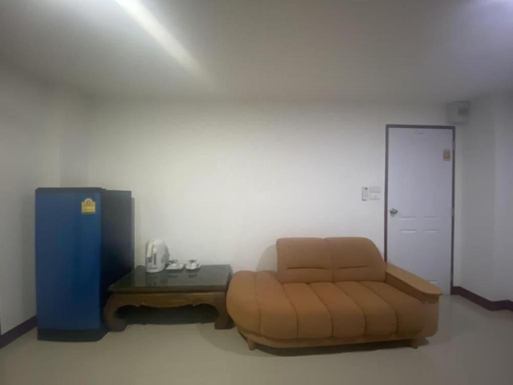 Oyo 1135 Triple A Hotel 3*