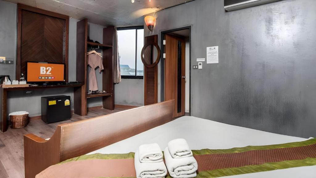 Hotel B2 Nimman Premier