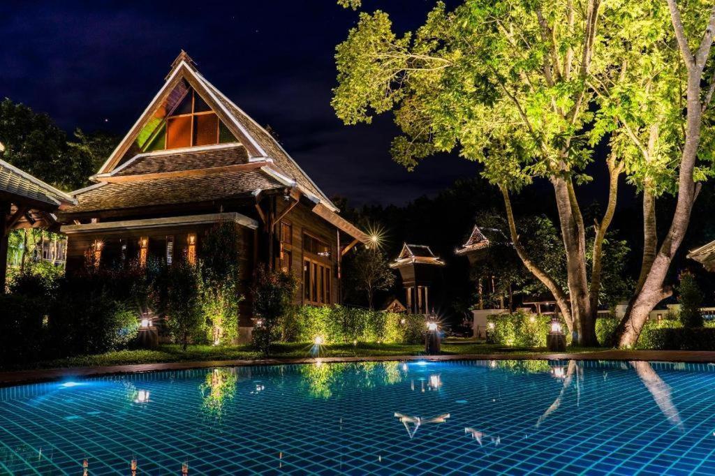 Resort Ruean Racha Chiang Mai