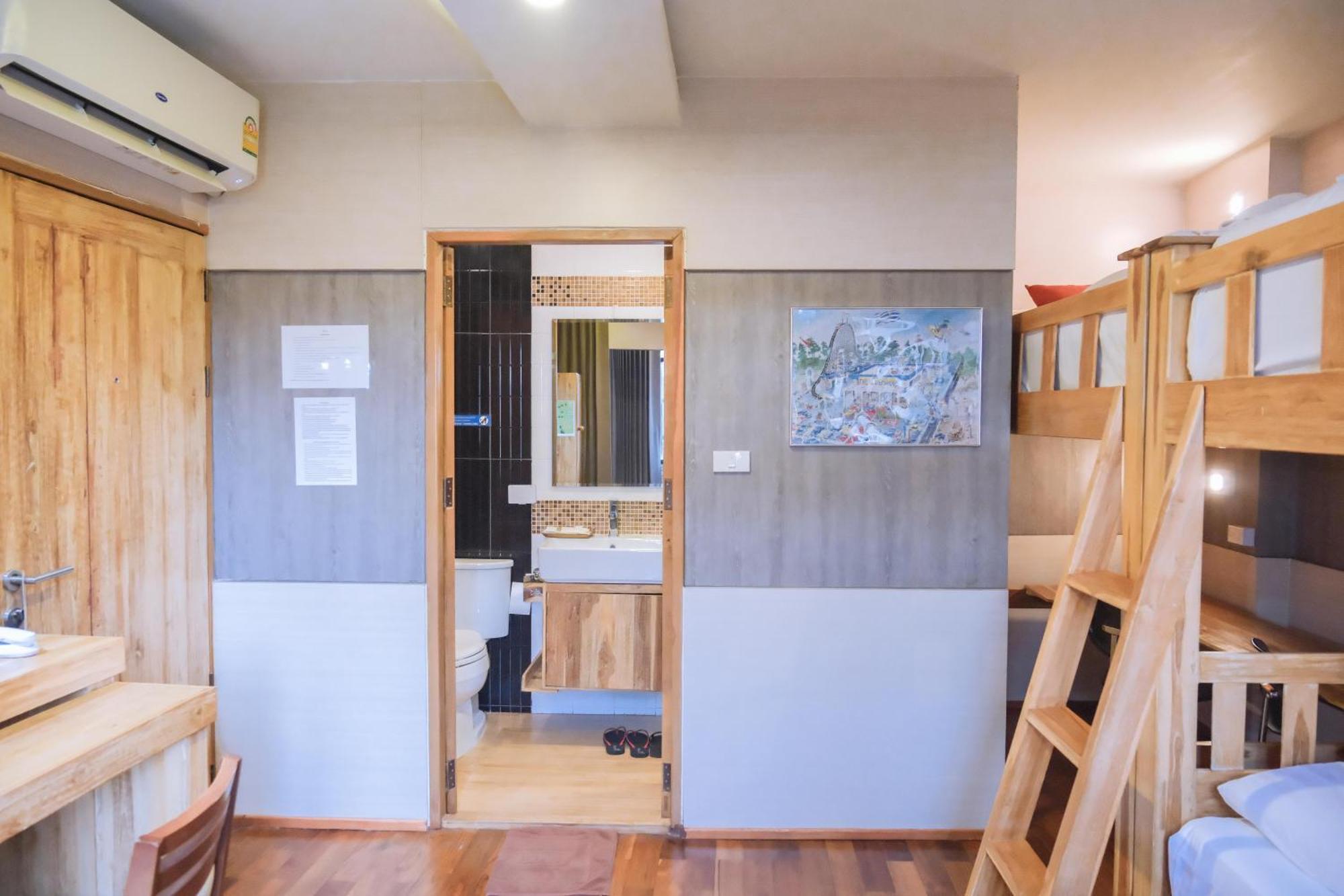 Goya Hotel 3*