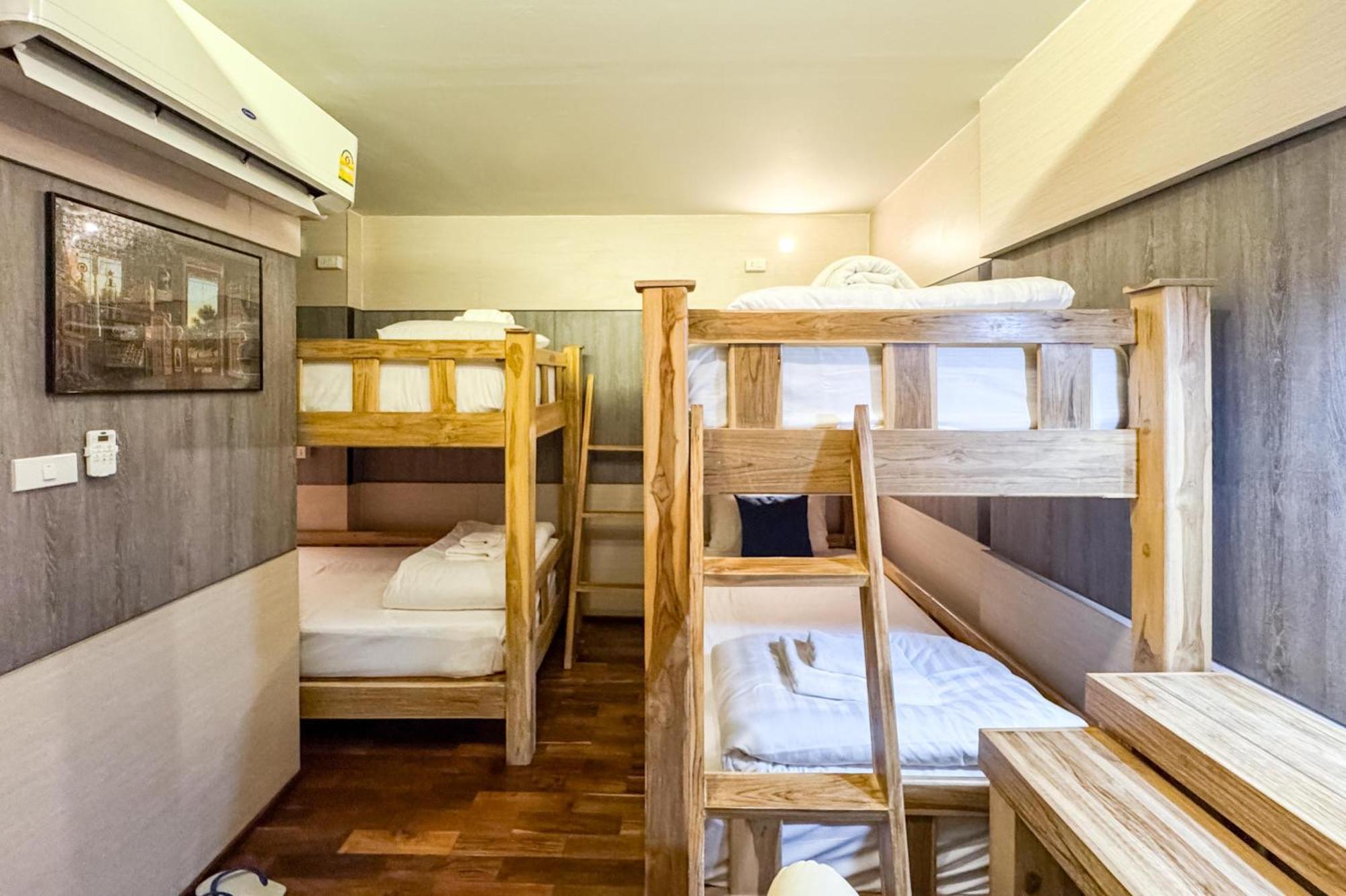 Goya Hotel 3*