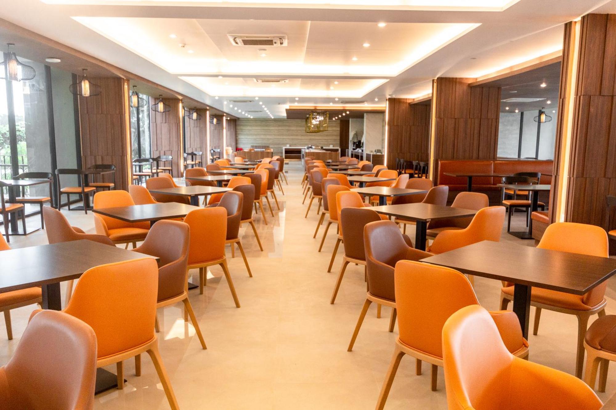 Hotel The Grand Chaiyapruek Nimman Chiangmai 4*