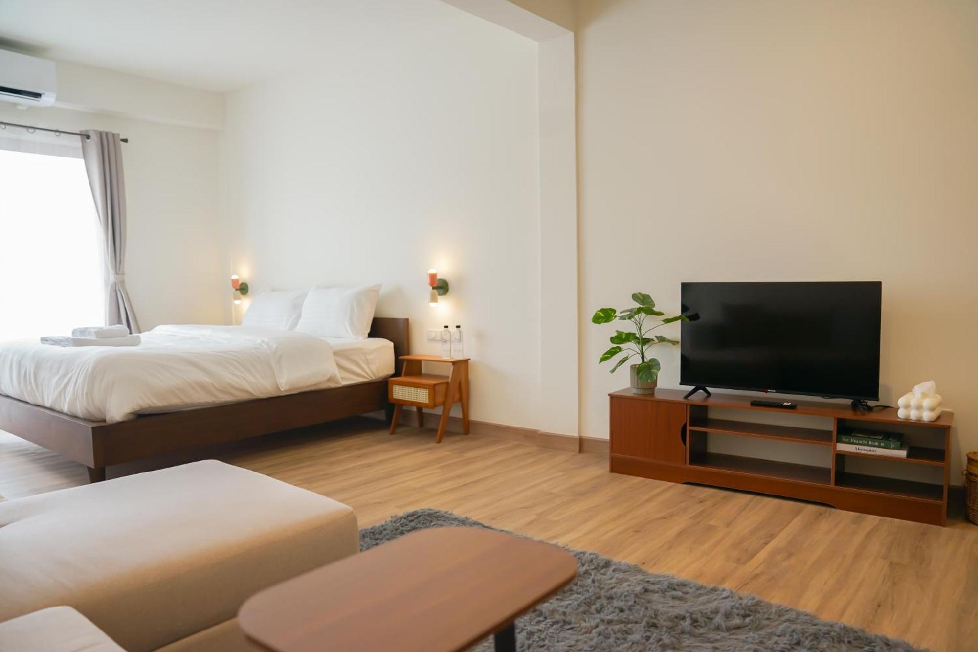 Private Blue And Teak 211 * Chiang Mai