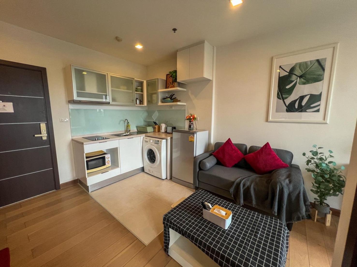 The Astra Luxury In Town Apartment