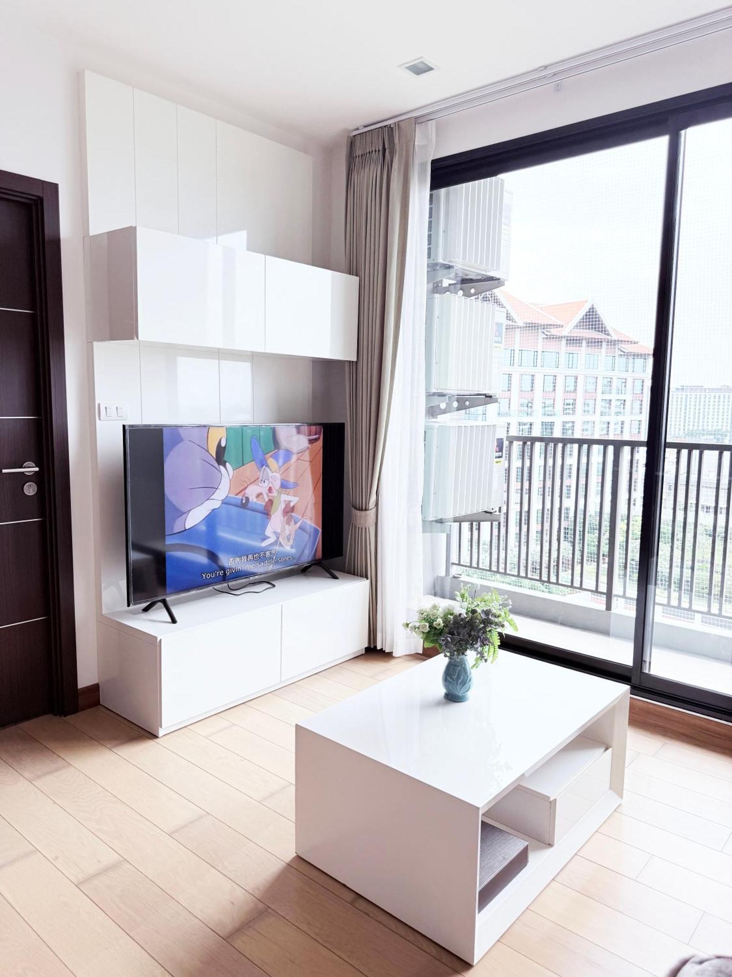The Astra 2bedroom 65sqm,close Night Bazaar And Old