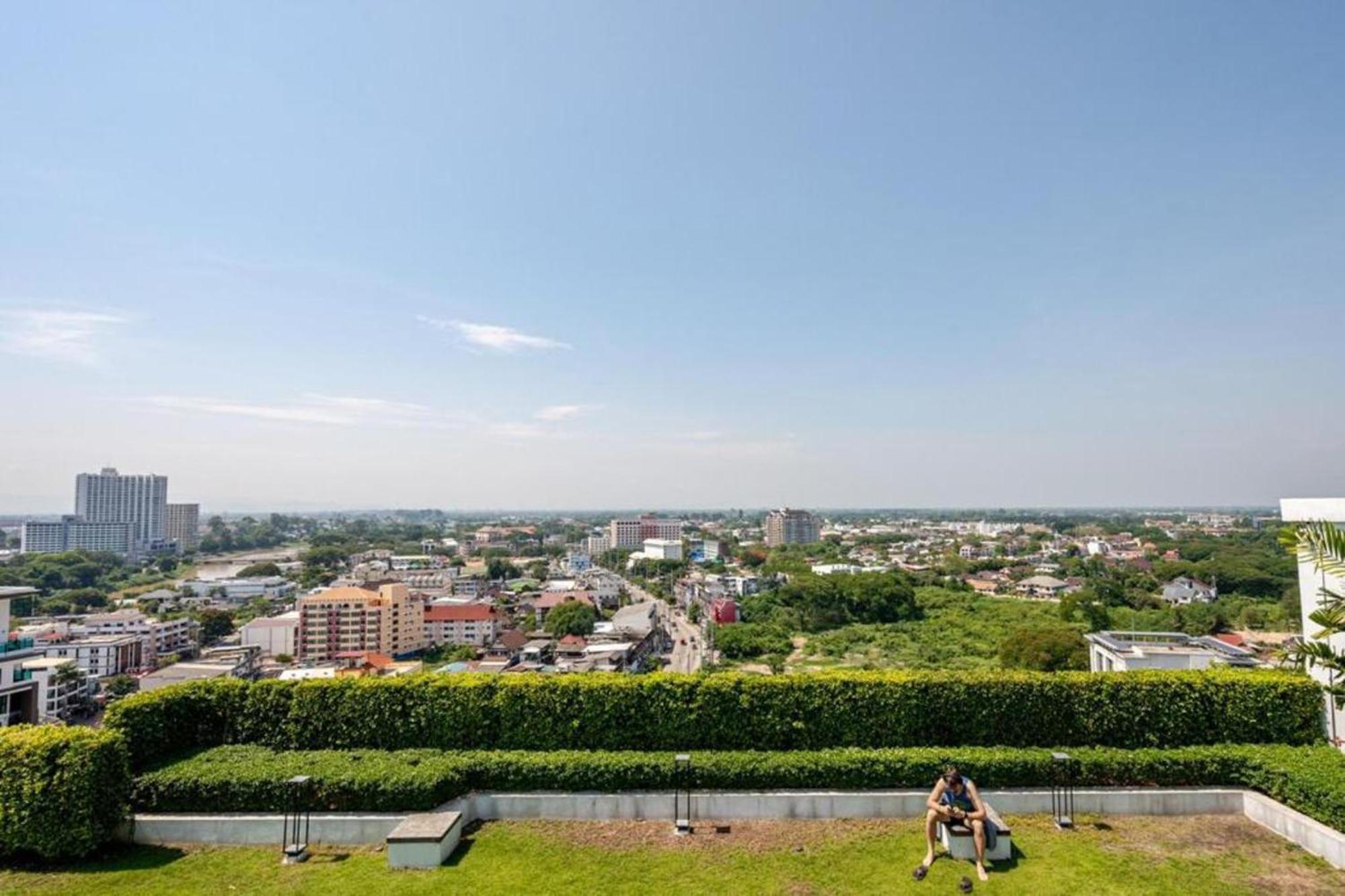 The Astra Sky River Appartement
