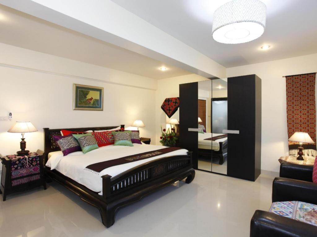 The Xym Hotel 2*
