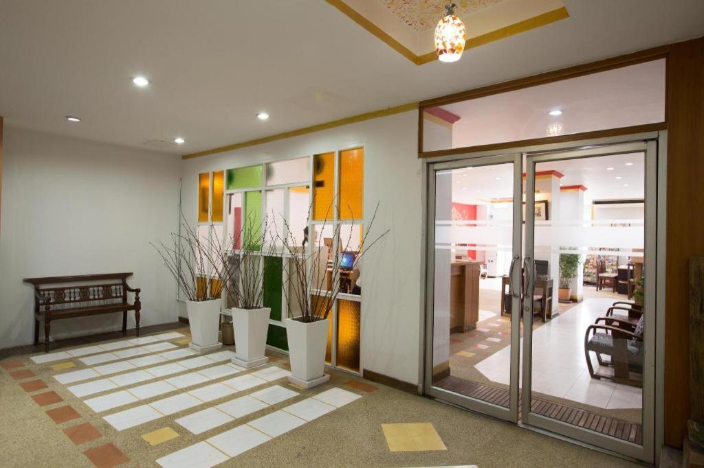 Night Bazaar Place Hotel