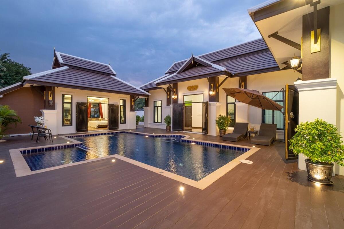 Morden Lanna Style Grand Pool Villa *