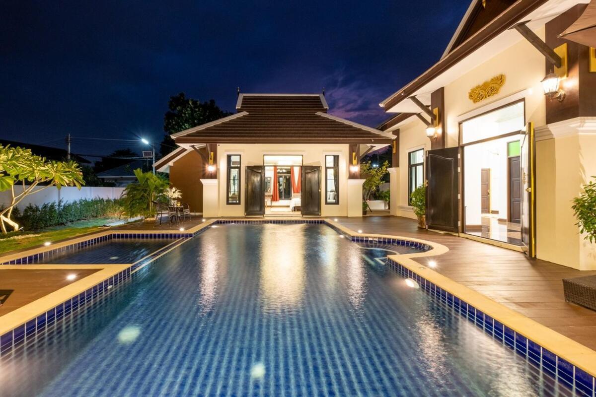 Morden Lanna Style Grand Pool Chiang Mai