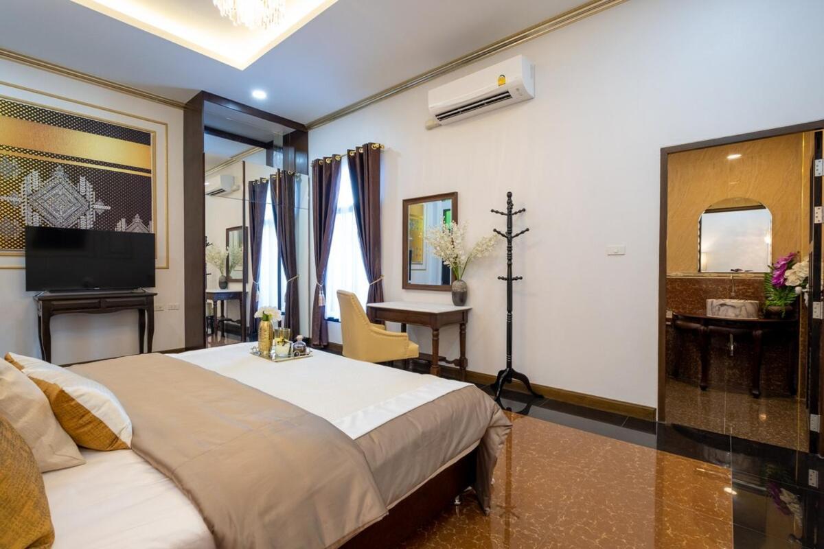 Villa Morden Lanna Style Grand Pool Chiang Mai