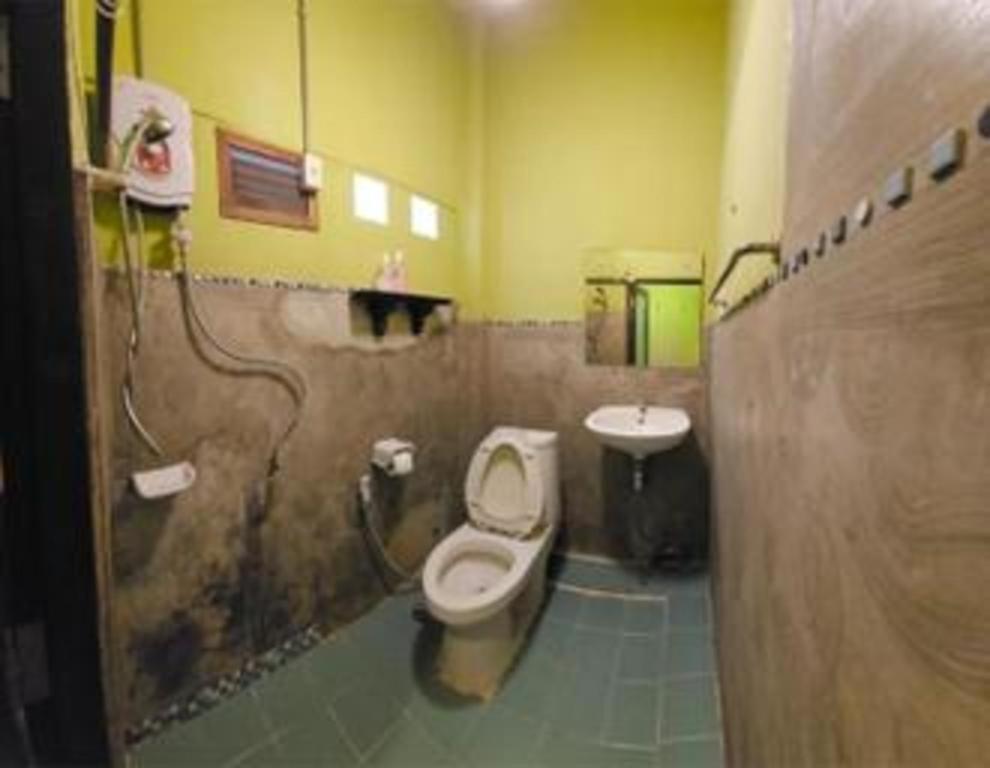 Oyo 369 Micasa Hotel 2*