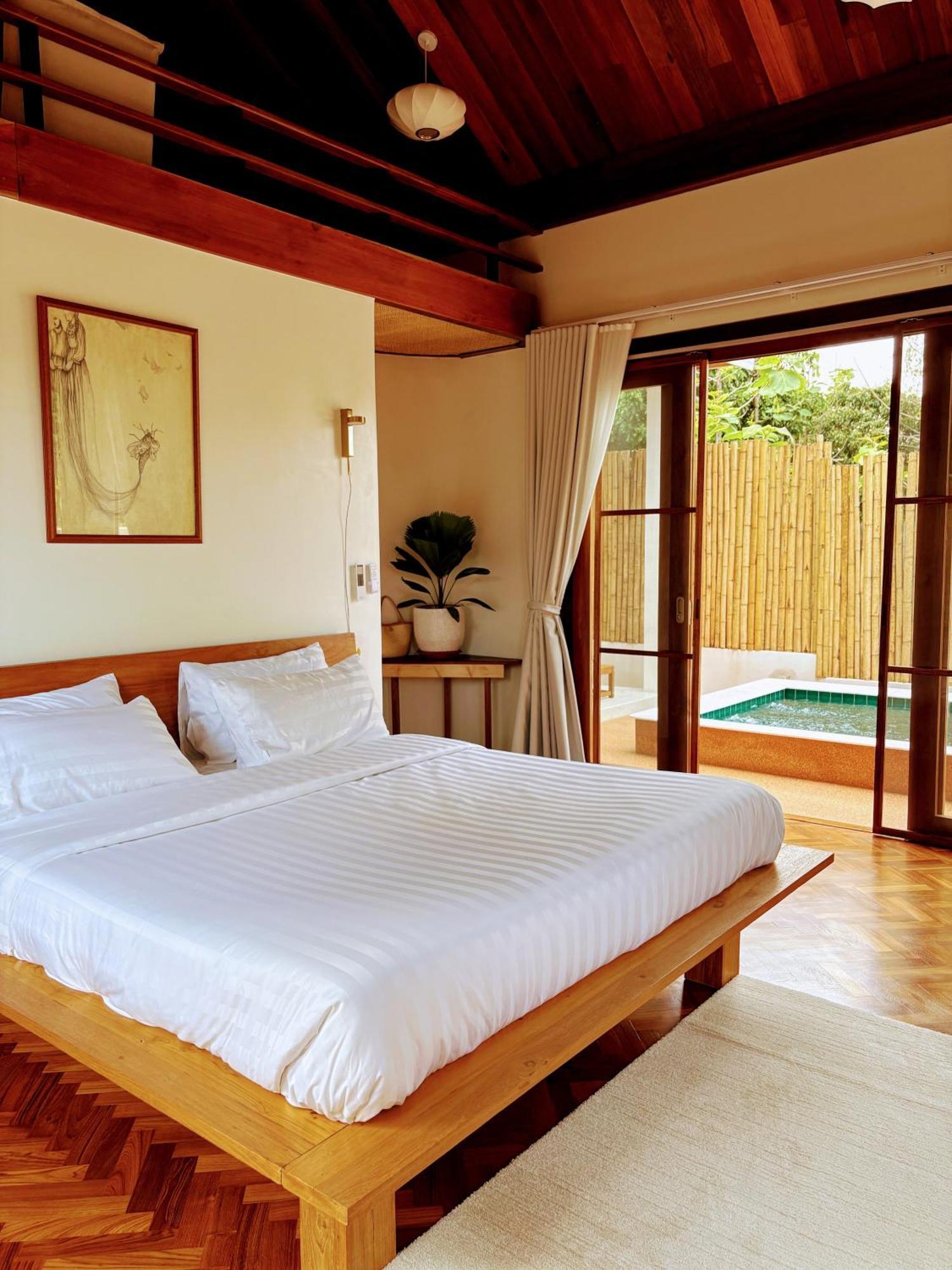 Opulent Private Pool In Art District Chiang Mai