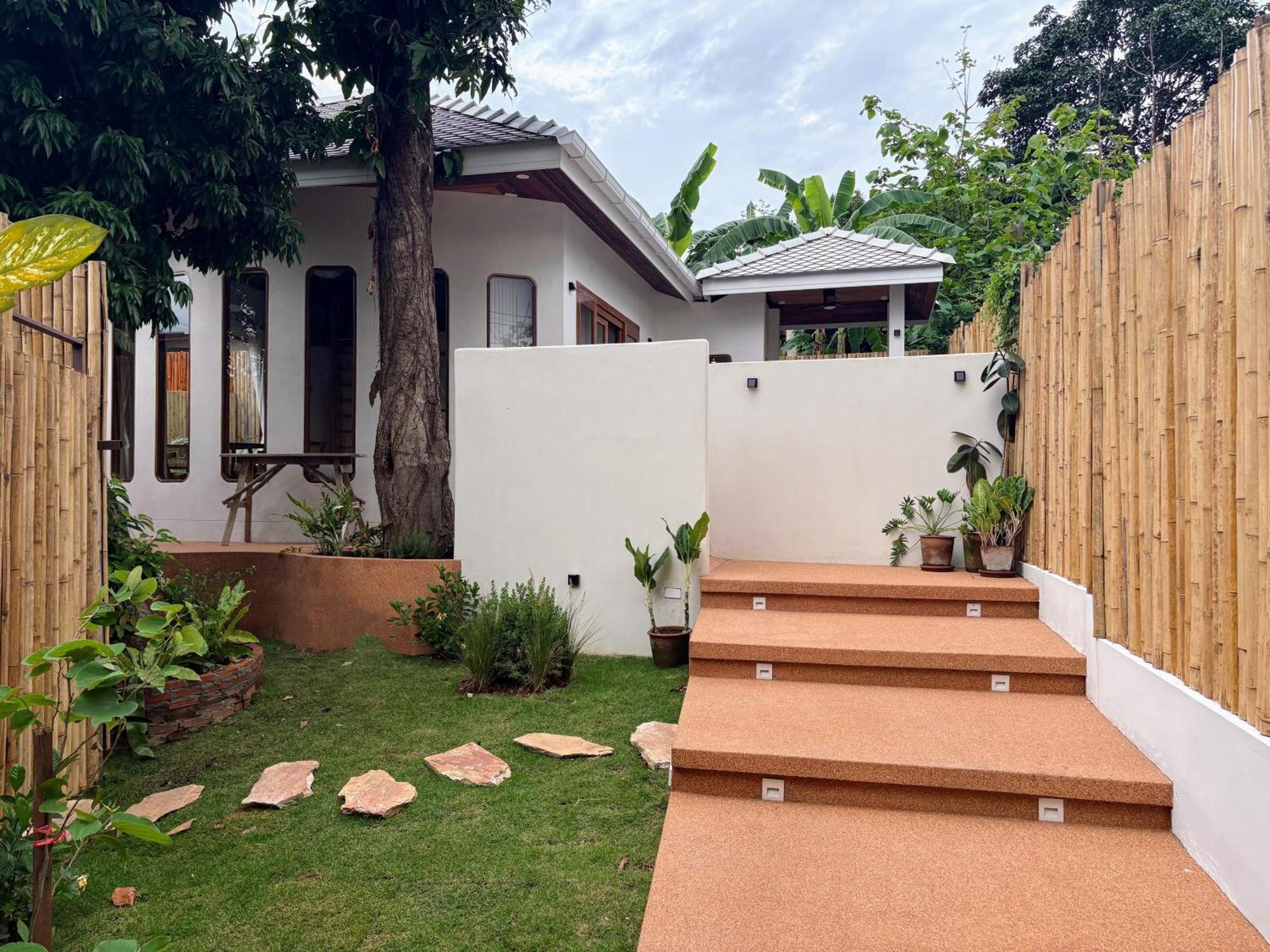 Opulent Private Pool In Art District Chiang Mai