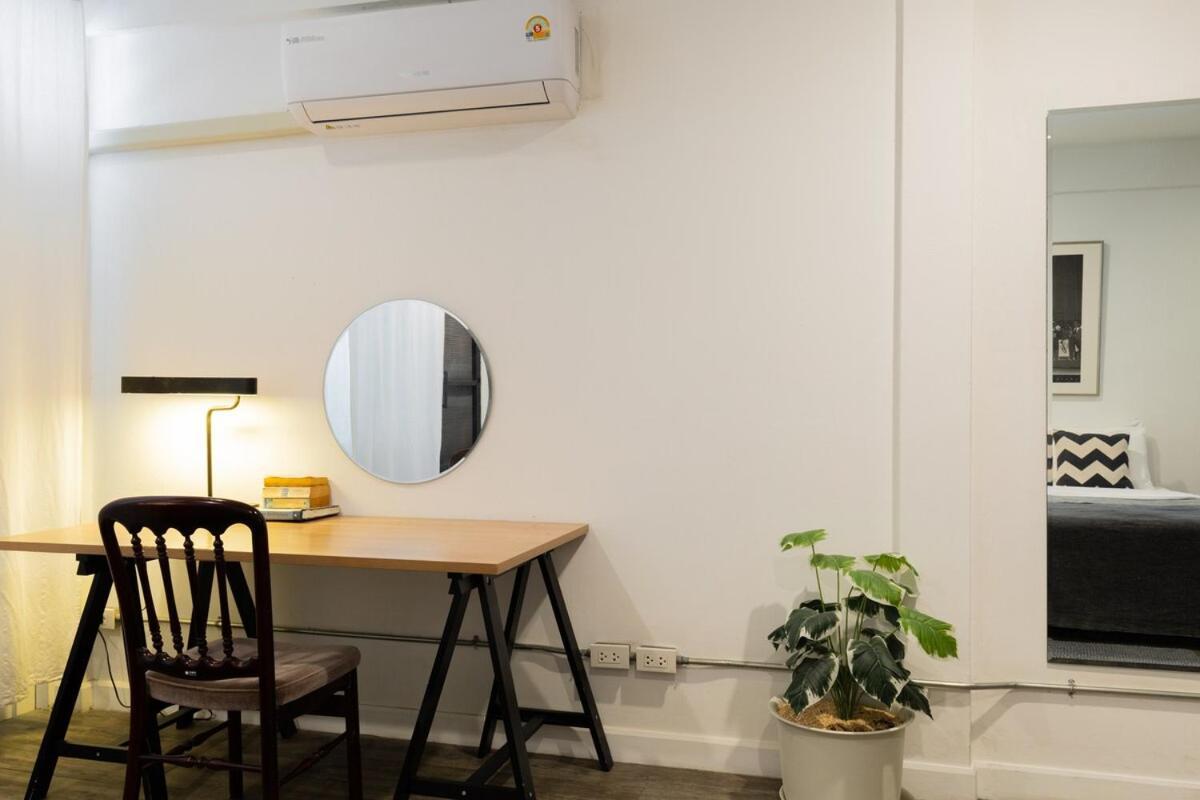 2br House With Bathtub Near Old