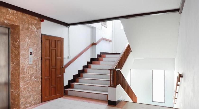 Oyo 794 Mum Hotel 2*