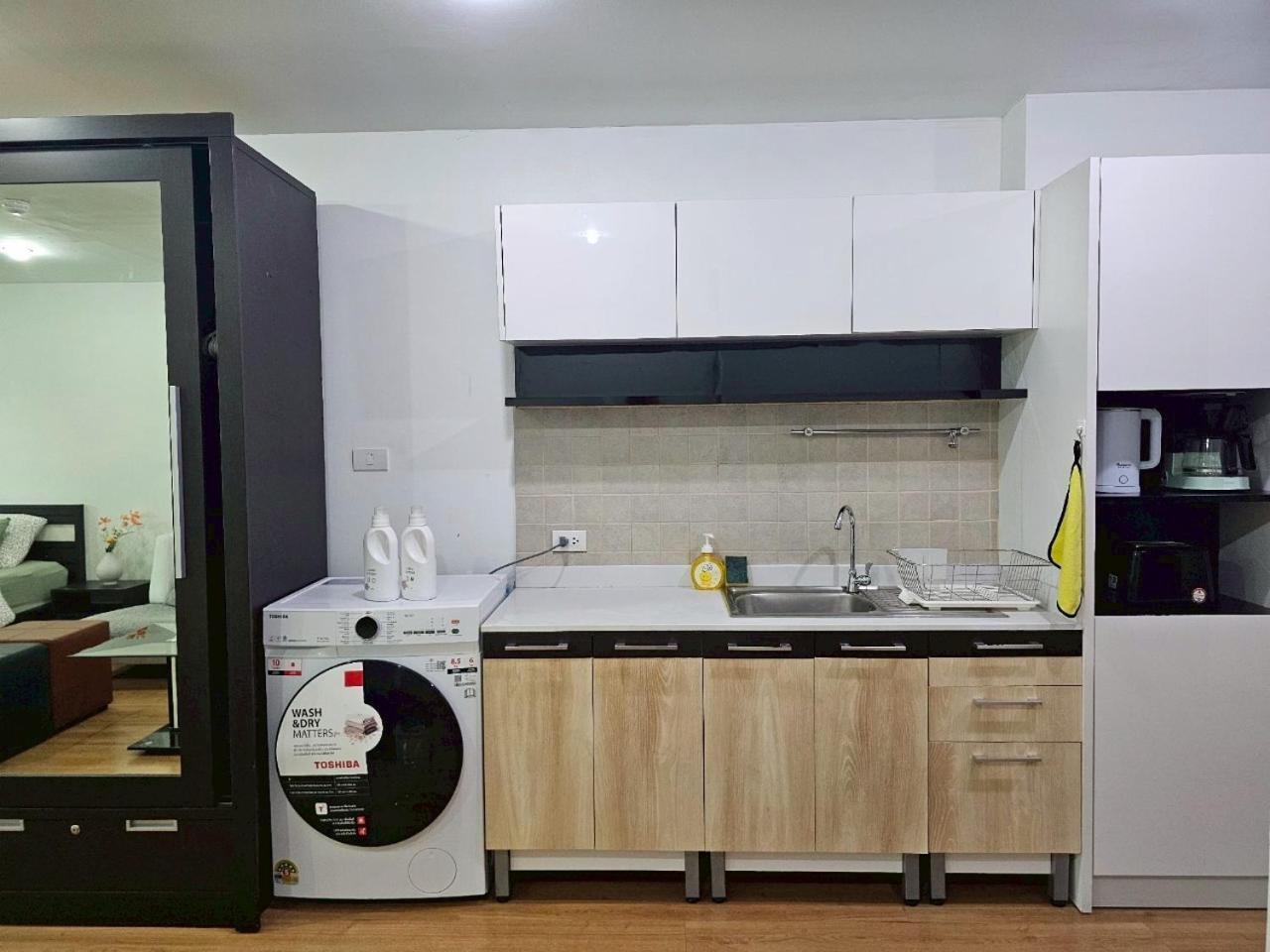 Modern Style 1br / Large Balcony At Nimman Apartment Chiang Mai