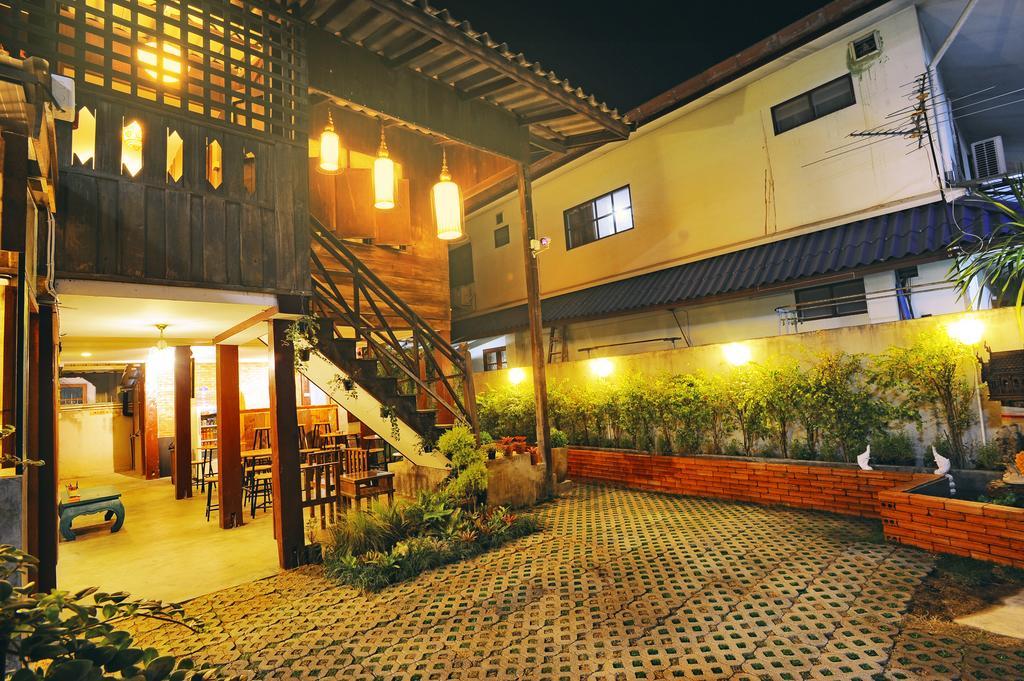 Manon * Chiang Mai