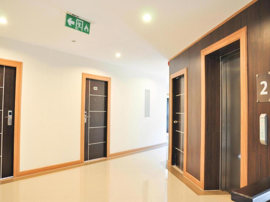 Hotel The Y 3*