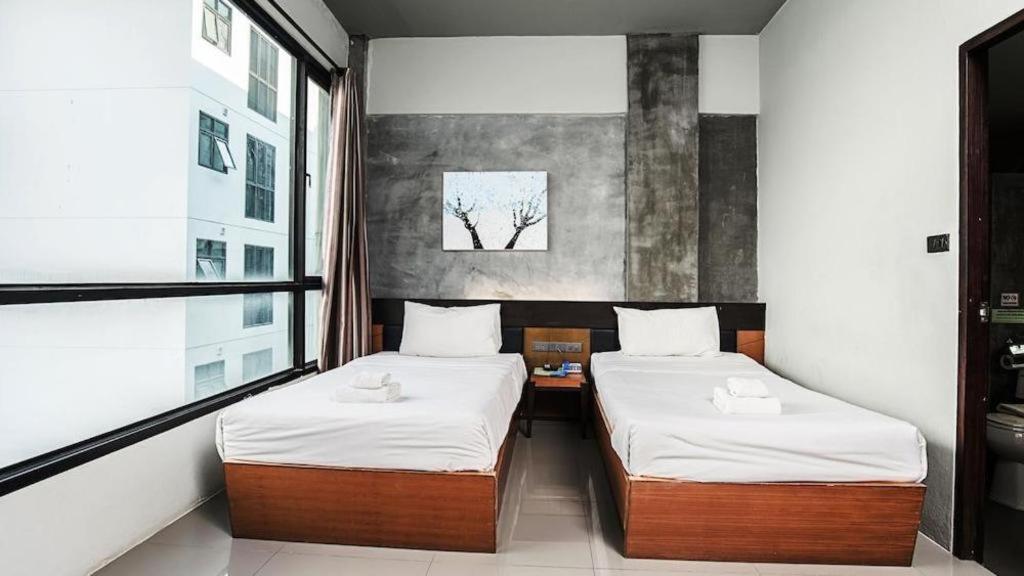 B2 Boutique And Budget Hotel 2*