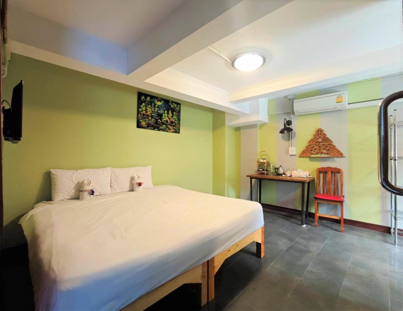 Guest house Retro At Phra Sing