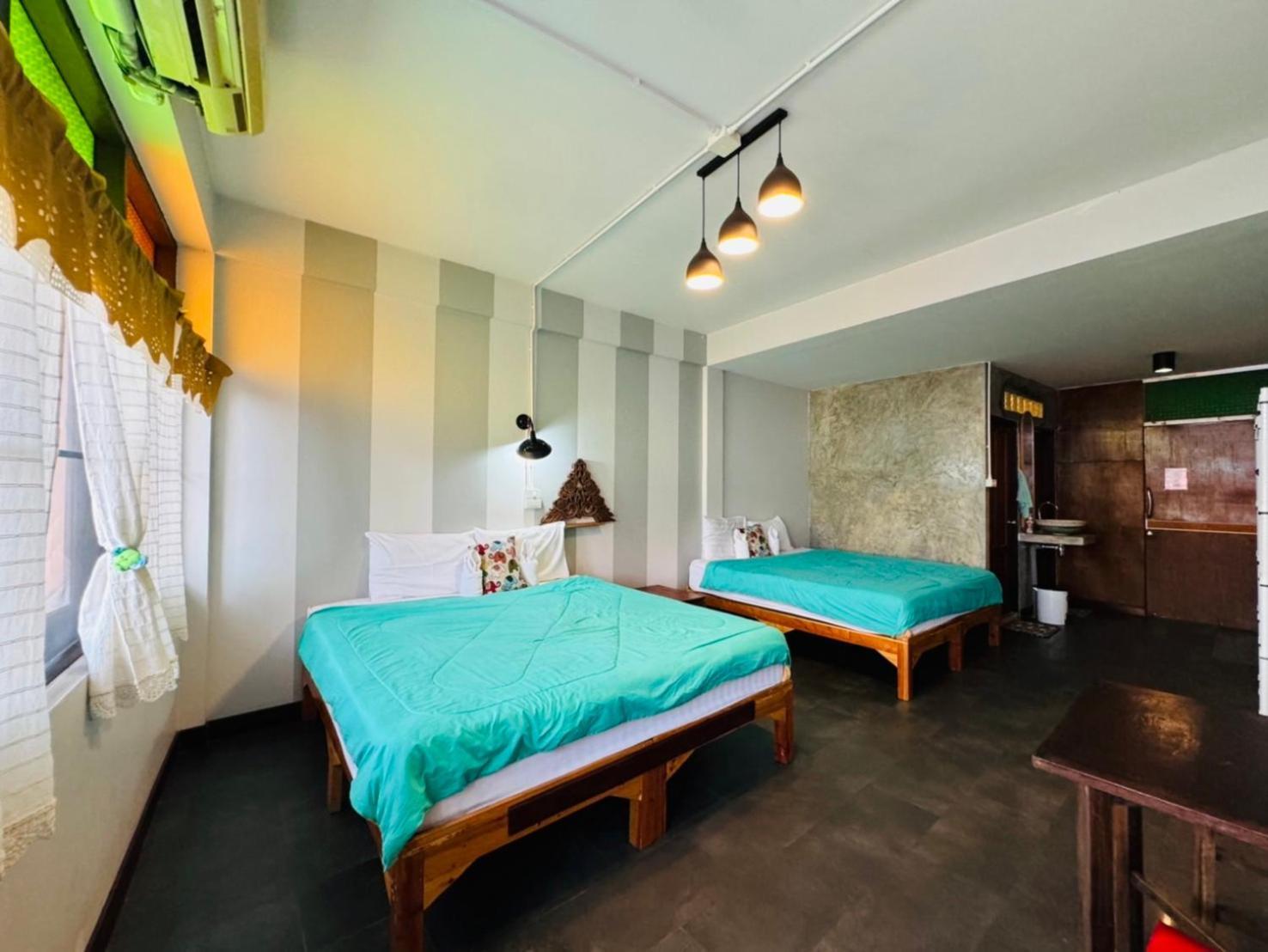 Retro At Phra Sing Guest house *