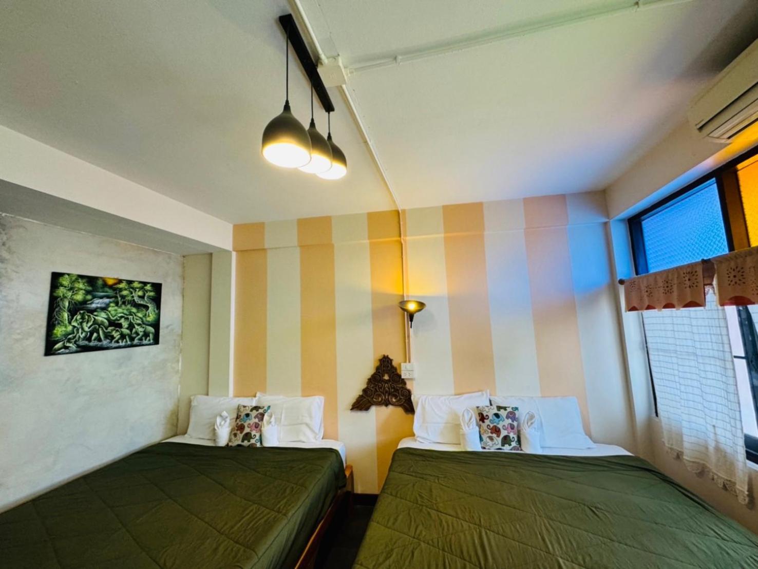 Guest house Retro At Phra Sing Chiang Mai