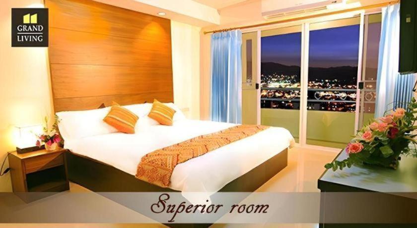Grand Living Hotel 2*