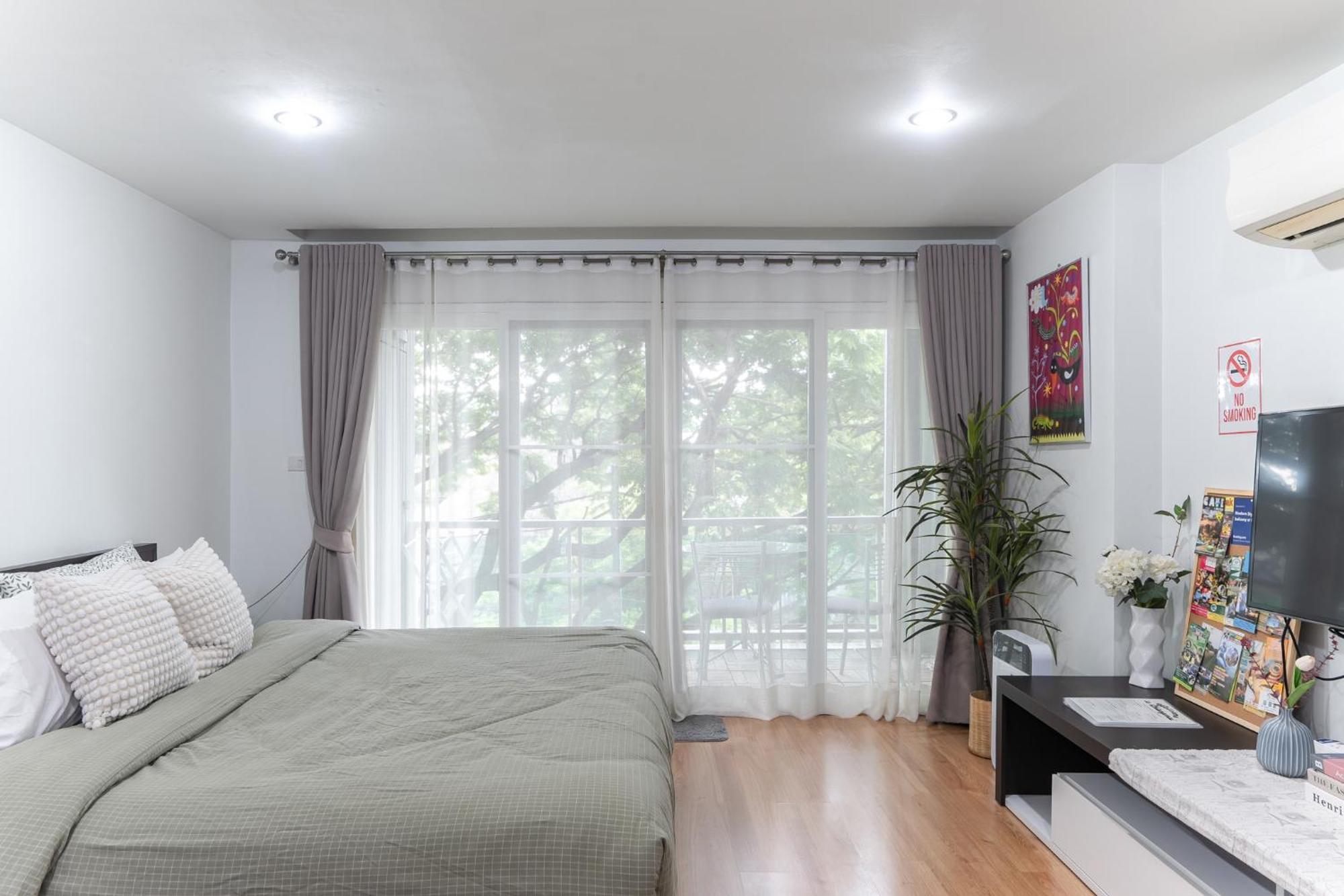 Modern Style 1br / Large Balcony At Nimman Chiang Mai