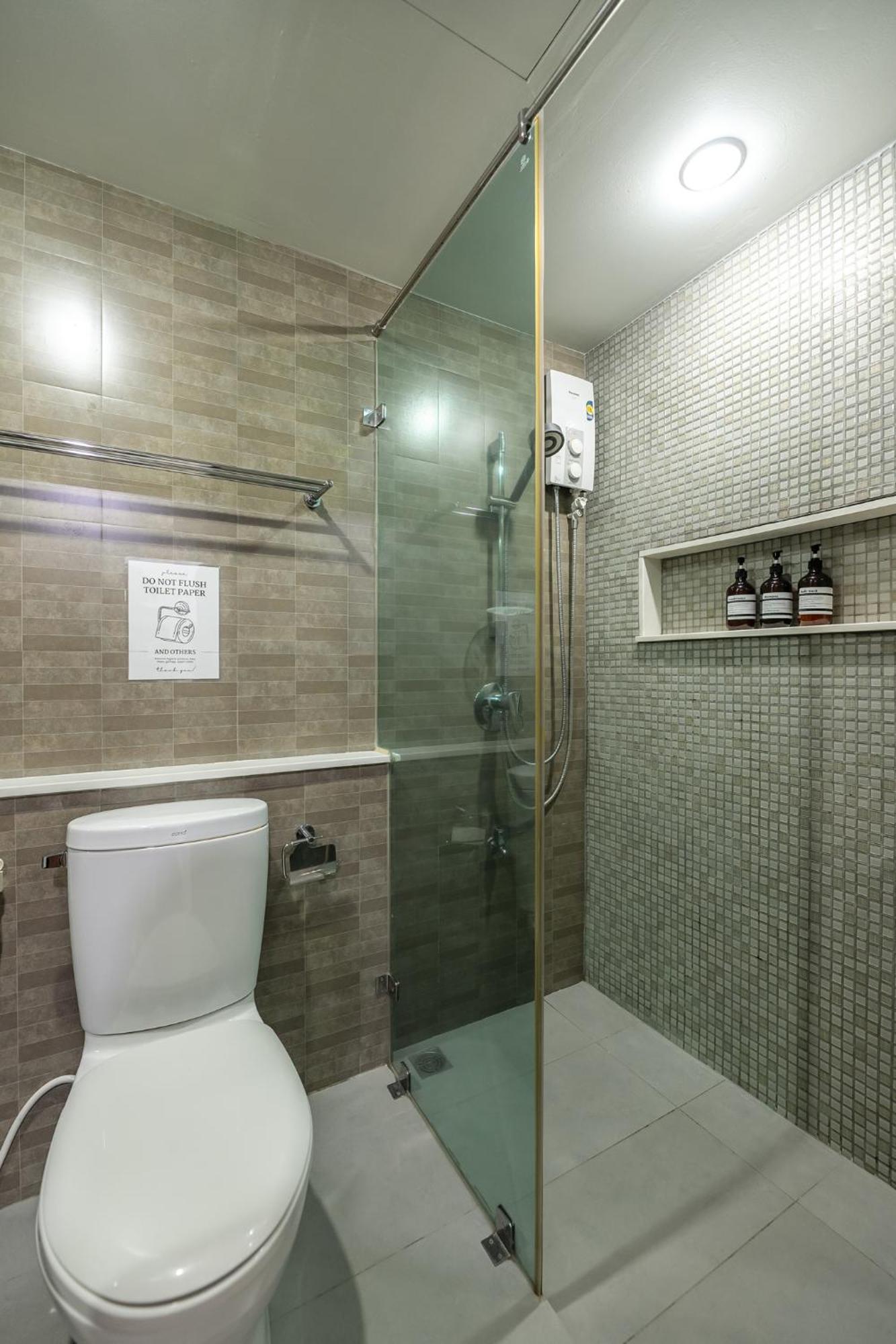 Modern Style 1br / Large Balcony At Nimman Apartment Chiang Mai