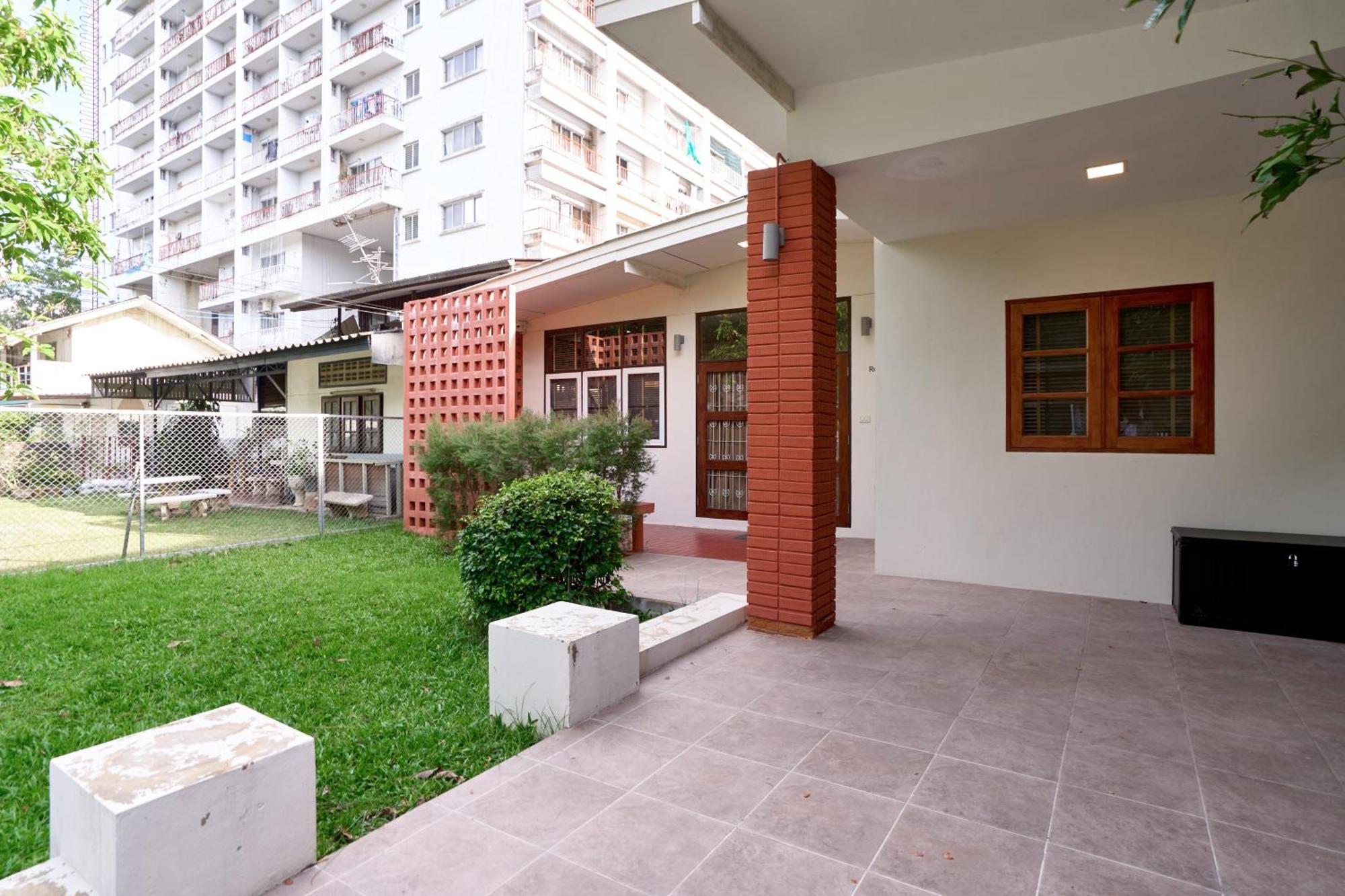 Ray's Home,3br With Front Yard,walkable To Nimman Holiday home *